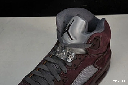 Hyperoad 5 “Burgundy” Air Jordan 1101